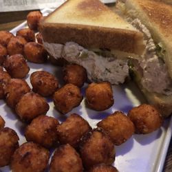 Chardon Tavern & Grill