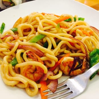 Kiyota - Tallarines frito (udon) - Sushi Bars Near Me - Madrid, M Kiyota - Tallarines frito (udon) - Sushi Bars Near Me - Madrid, M