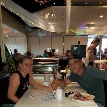 Galuppi's - We married here 2yrs.ago my husband I - American Near Me - Pompano Beach, Florida