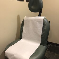 Orland Park Orthopedics - Very comfy seat for an uncomfortable procedure