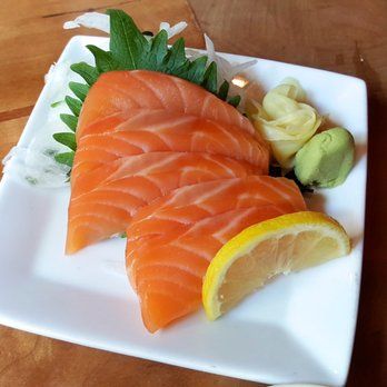 Momiji - Salmon sashimi for $8 during happy hour. Om nom nom. - Japanese Near Me - Seattle, Washington