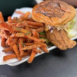 The Gripper Kitchen - Fish sandwich