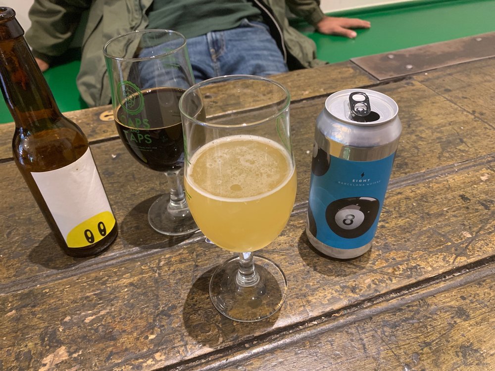 CAPS AND TAPS 130 Kentish Town Road, London, United Kingdom Beer