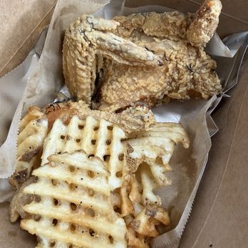 2207 - FRIED CHICKEN 3 PIECE THIGH AND LEGS, FINE HERBS RANCH - Korean Near Me - Richmond, California