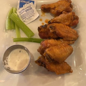 Little Barn - Wings - Pubs Near Me - Westport, Connecticut Little Barn - Wings - Pubs Near Me - Westport, Connecticut