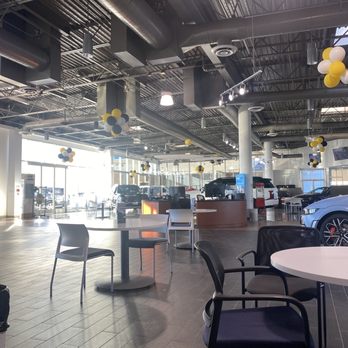 Hyundai Carson - Inside - Car Dealers Near Me - Carson, California Hyundai Carson - Inside - Car Dealers Near Me - Carson, California