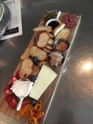 Parkside Bar & Bistro by null