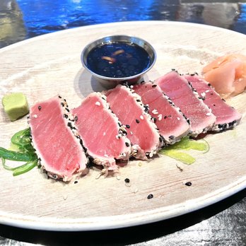 JohnnyLukes KitchenBar - Ahi Tuna - New American Near Me - Wilmington, North Carolina JohnnyLukes KitchenBar - Ahi Tuna - New American Near Me - Wilmington, North Carolina