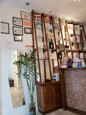 Ling Mak Beauty Spa by null