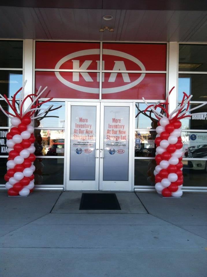 BALLOON CREATIONS BY KRISTI Cleveland, Ohio Party & Event Planning