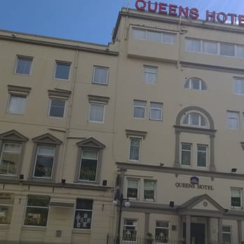 Queens Hotel - Hotels Near Me - Perth, PKN