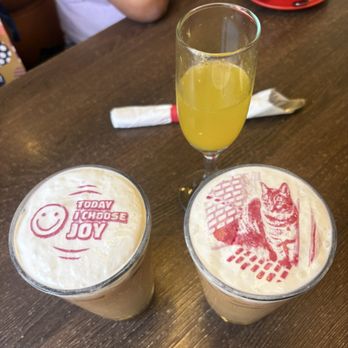 Red Maple - Flavored Lattes & Mimosa - Cafes Near Me - Los Angeles, California Red Maple - Flavored Lattes & Mimosa - Cafes Near Me - Los Angeles, California