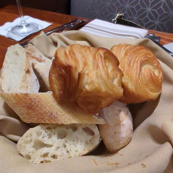 A Land Remembered - Bread basket - Steakhouses Near Me - Orlando, Florida A Land Remembered - Bread basket - Steakhouses Near Me - Orlando, Florida