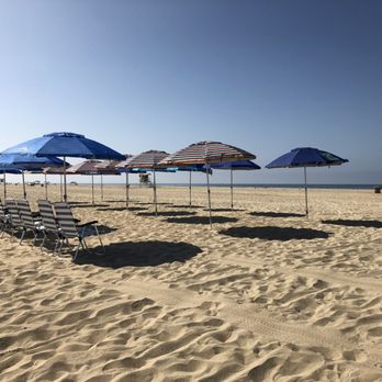 Beach Bros Sharing - Resort style - Beach Equipment Rentals Near Me - Costa Mesa, California Beach Bros Sharing - Resort style - Beach Equipment Rentals Near Me - Costa Mesa, California
