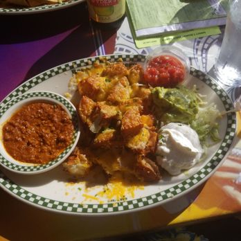 Barney's Beanery - Irish nachos! - Breakfast & Brunch Near Me - Santa Monica, California