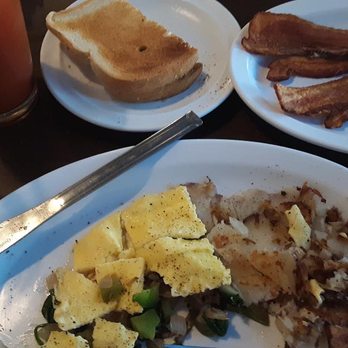 Raul's Striper Cafe - Striper Cafe Rio Vista - Breakfast & Brunch Near Me - Rio vista, California Raul's Striper Cafe - Striper Cafe Rio Vista - Breakfast & Brunch Near Me - Rio vista, California