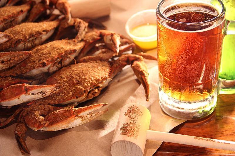 The Blue Crab Crabhouse Logo