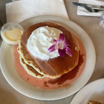 Cinnamon's Restaurant - Guava Pancakes - Pancakes Near Me - Kailua, Hawaii Cinnamon's Restaurant - Guava Pancakes - Pancakes Near Me - Kailua, Hawaii
