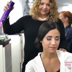Crossway Montehiedra Salon & Spa - Peluquera Annie