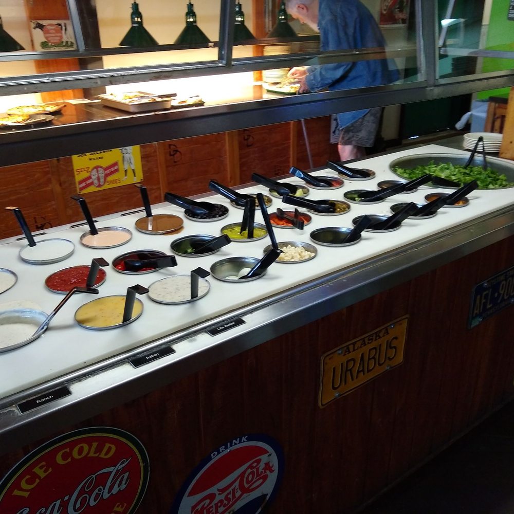 DoubleDave's Pizzaworks - Pizza Near Me - Round Rock, Texas