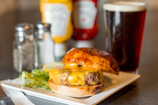 Jersey's Bar & Grill by null