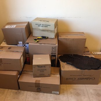 EZ Movers - The boxes to be moved minus the bed and dresser - Movers Near Me - Skokie, Illinois EZ Movers - The boxes to be moved minus the bed and dresser - Movers Near Me - Skokie, Illinois