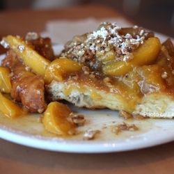 Mitsitam Cafe - Dessert fry bread ($9.50) - 1/2 campfire baked apple, 1/2 sweet ginger peach. I liked this. Toppings were very sweet but the combo was good