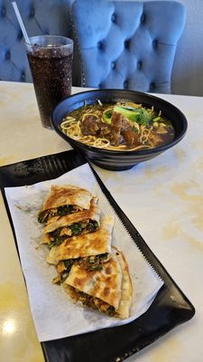 Noodls Bar & Dumpling by null