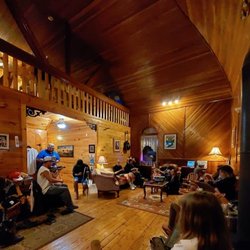 Highlands Hostel - Occasionally we have a music night