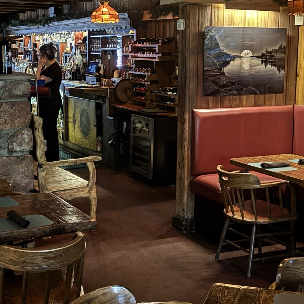 Captains Anchorage - Some interior seating - Seafood Near Me - Big Bear Lake, California