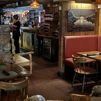 Captains Anchorage - Some interior seating - Seafood Near Me - Big Bear Lake, California