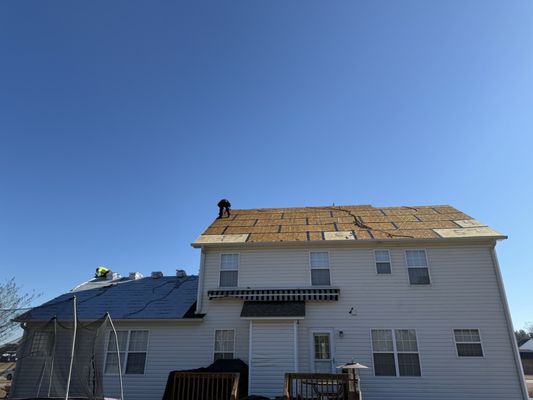 Maven Roofing by null