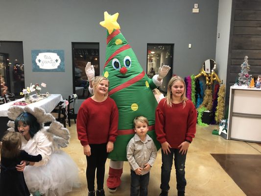 7 Hills Church by null