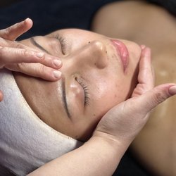 The LA Skin Bar