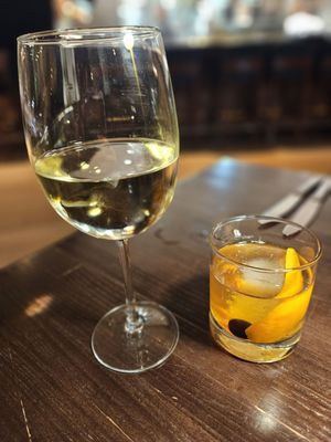 Roy's Restaurant by null