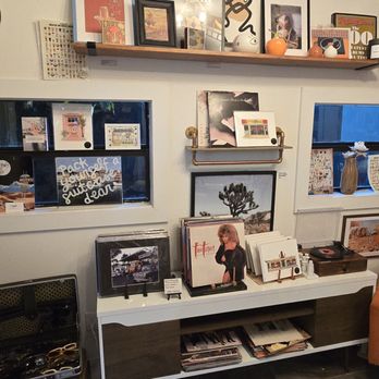 The House on Lang - Vinyl records - Fashion Near Me - Orlando, Florida The House on Lang - Vinyl records - Fashion Near Me - Orlando, Florida