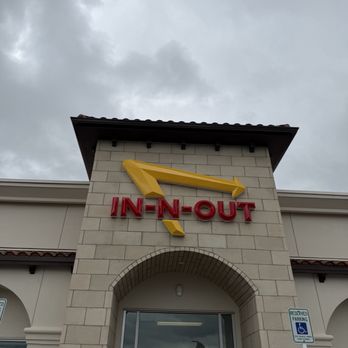 In-N-Out Burger - Burgers Near Me - Ridgefield, Washington