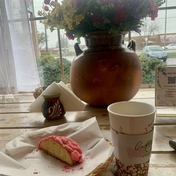 Cafecito Lounge - Coffee & Tea Near Me - Lodi, California