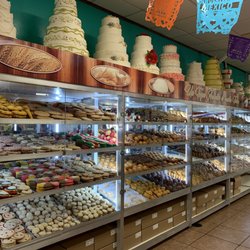 Estrellas Bakery