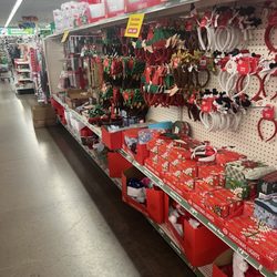 Dollar Tree - Christmas Clearance