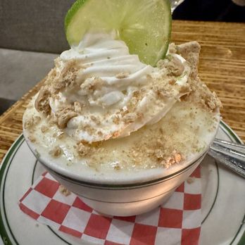 The Salty Pearl - Key Lime Pie - Seafood Near Me - Oakland, California