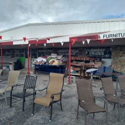 Bob's Bargain Barn