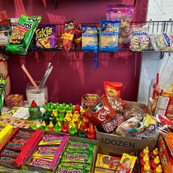 Tacos 101 - Mexico candies.