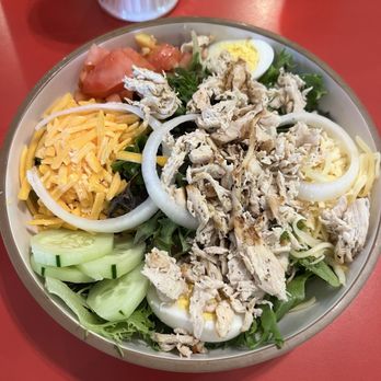 Elvira's Cafe - The market salad. Great presentation - American Near Me - Sevierville, Tennessee Elvira's Cafe - The market salad. Great presentation - American Near Me - Sevierville, Tennessee