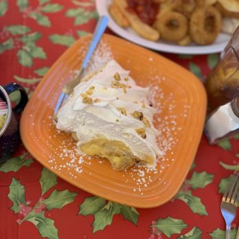 Janet's Montana Cafe - Banana cream pie - American Near Me - Alpine, California Janet's Montana Cafe - Banana cream pie - American Near Me - Alpine, California
