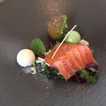 Restaurant Hippocampus - Gravad Lax, herfstsalade met rode biet, gelei van wakame en ijs van wasabi - Restaurants Near Me - Mol, VAN Restaurant Hippocampus - Gravad Lax, herfstsalade met rode biet, gelei van wakame en ijs van wasabi - Restaurants Near Me - Mol, VAN