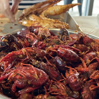 Crawfish Cafe - Crawfish Boil and Snow Crab Cluster - Seafood Near Me - Houston, Texas