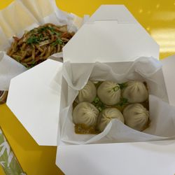 Himalayan Dumplings By Kyikyi - Beef dumplings and noodles