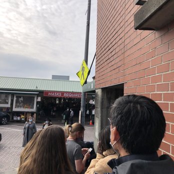 Le Panier - 20 min wait to enter store - Bakeries Near Me - Seattle, Washington