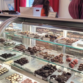 Sweet Pete's Candy - Candy Stores Near Me - Jacksonville, Florida